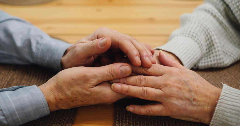 Afrontando el alzhéimer: las emociones experimentadas por los/las familiares informales