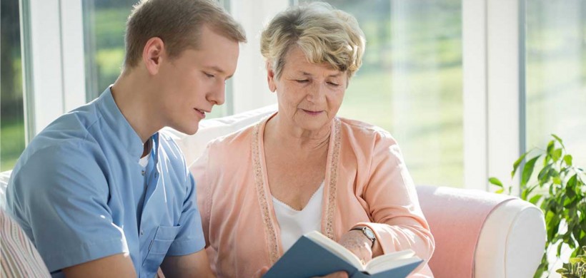 Estimulación de la memoria en ancianos con Alzheimer: Experiencia desde el Practicum de Educación Social