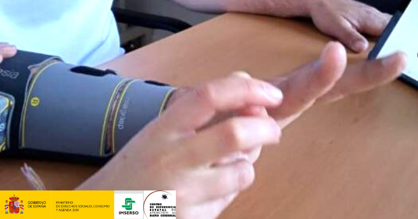 Electroestimulación funcional para miembros superiores tras el accidente cerebrovascular: una revisión sistemática