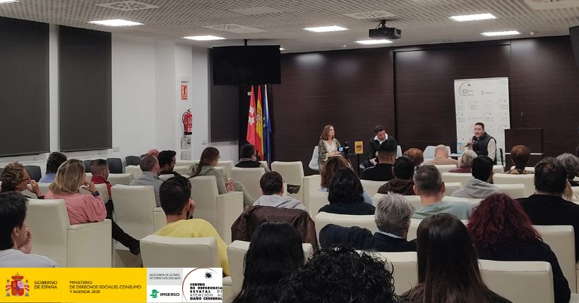 El Ceadac acogió la presentación de libros de Javier Puche y Enrique Criado